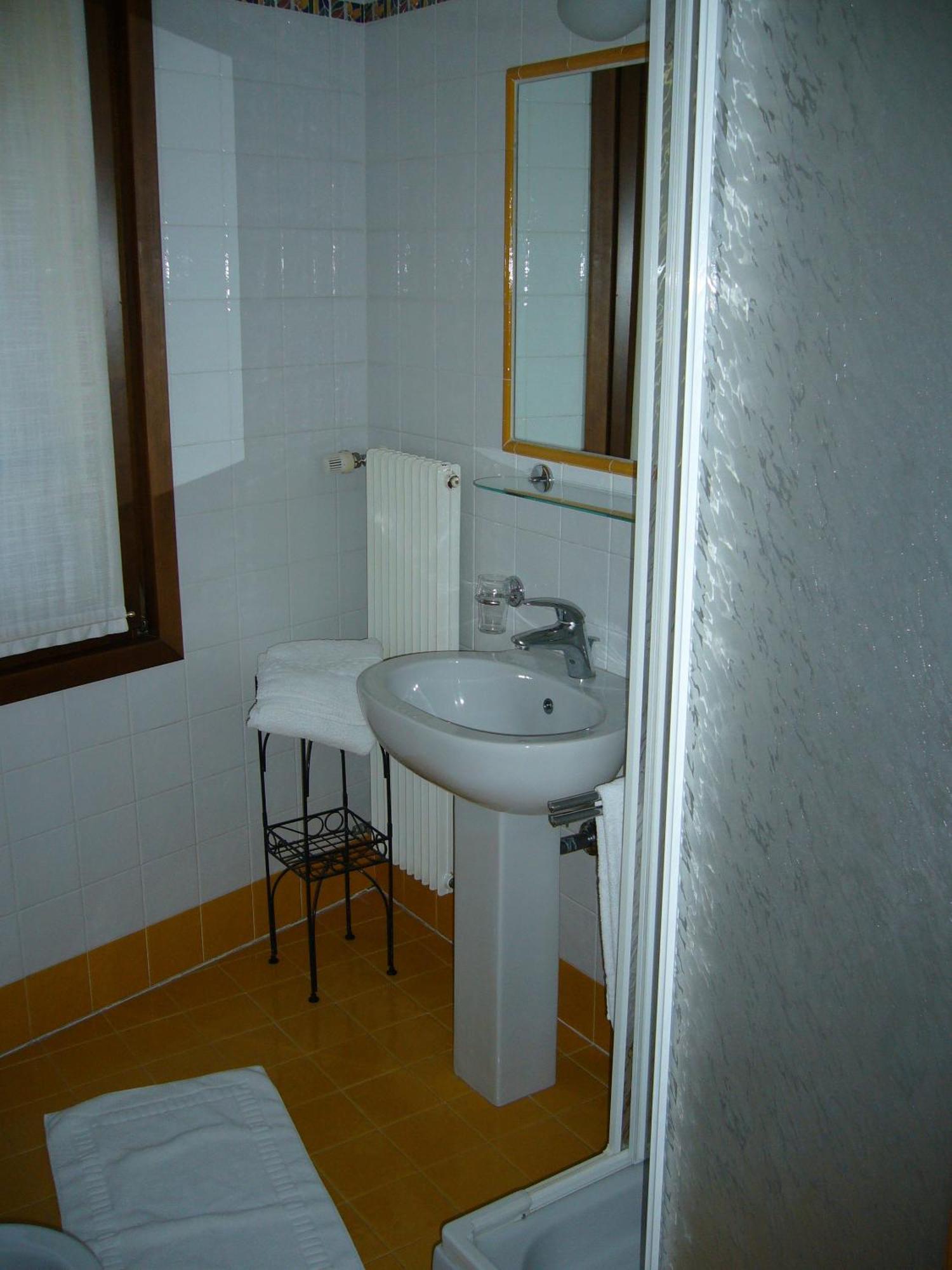 Osteria La Pesa Hotell Ponzano Veneto Rom bilde